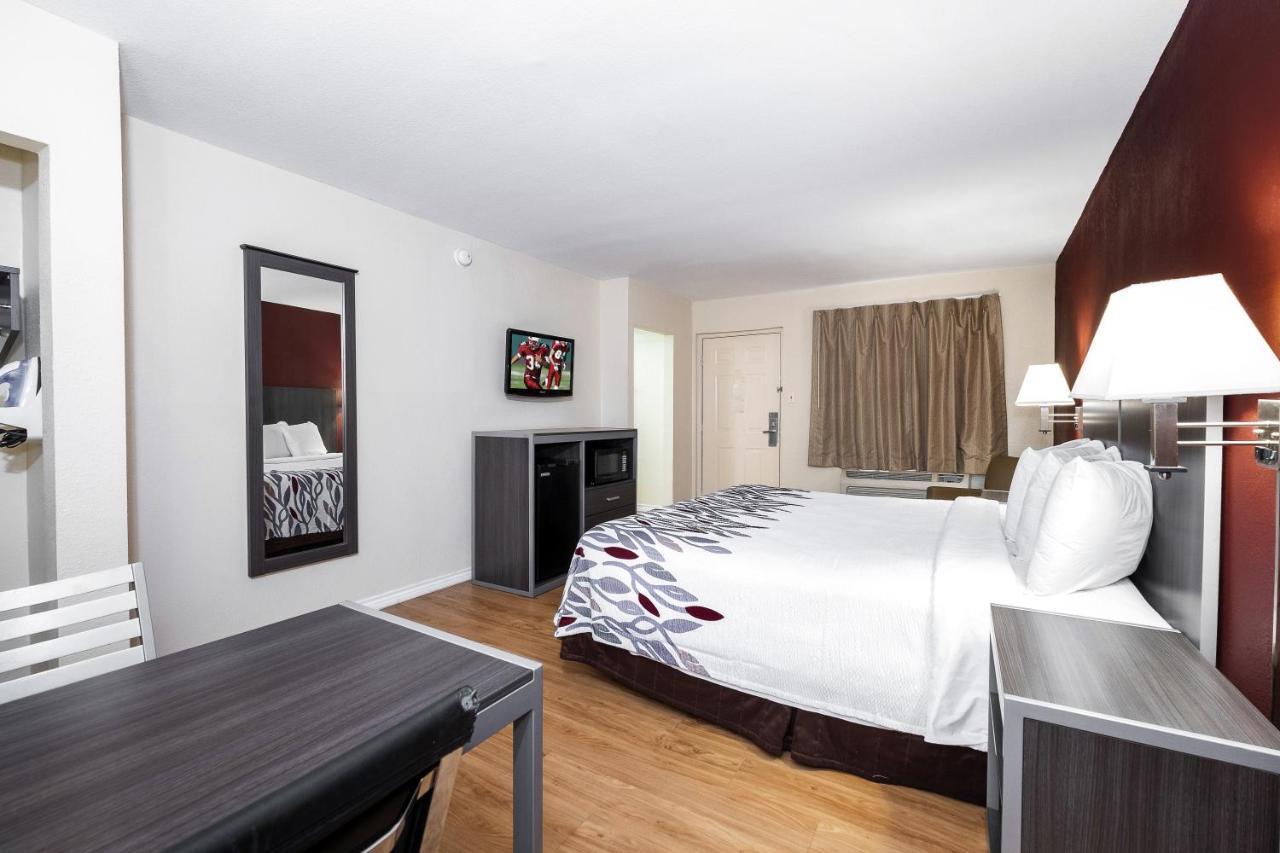 Westfield Red Roof Inn Houston North - Fm1960 & I-45 المظهر الخارجي الصورة