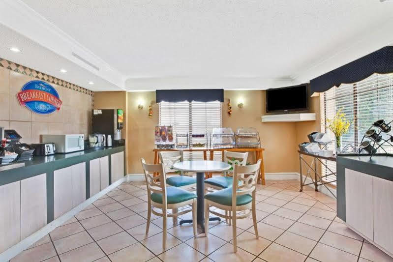 Westfield Red Roof Inn Houston North - Fm1960 & I-45 المظهر الخارجي الصورة